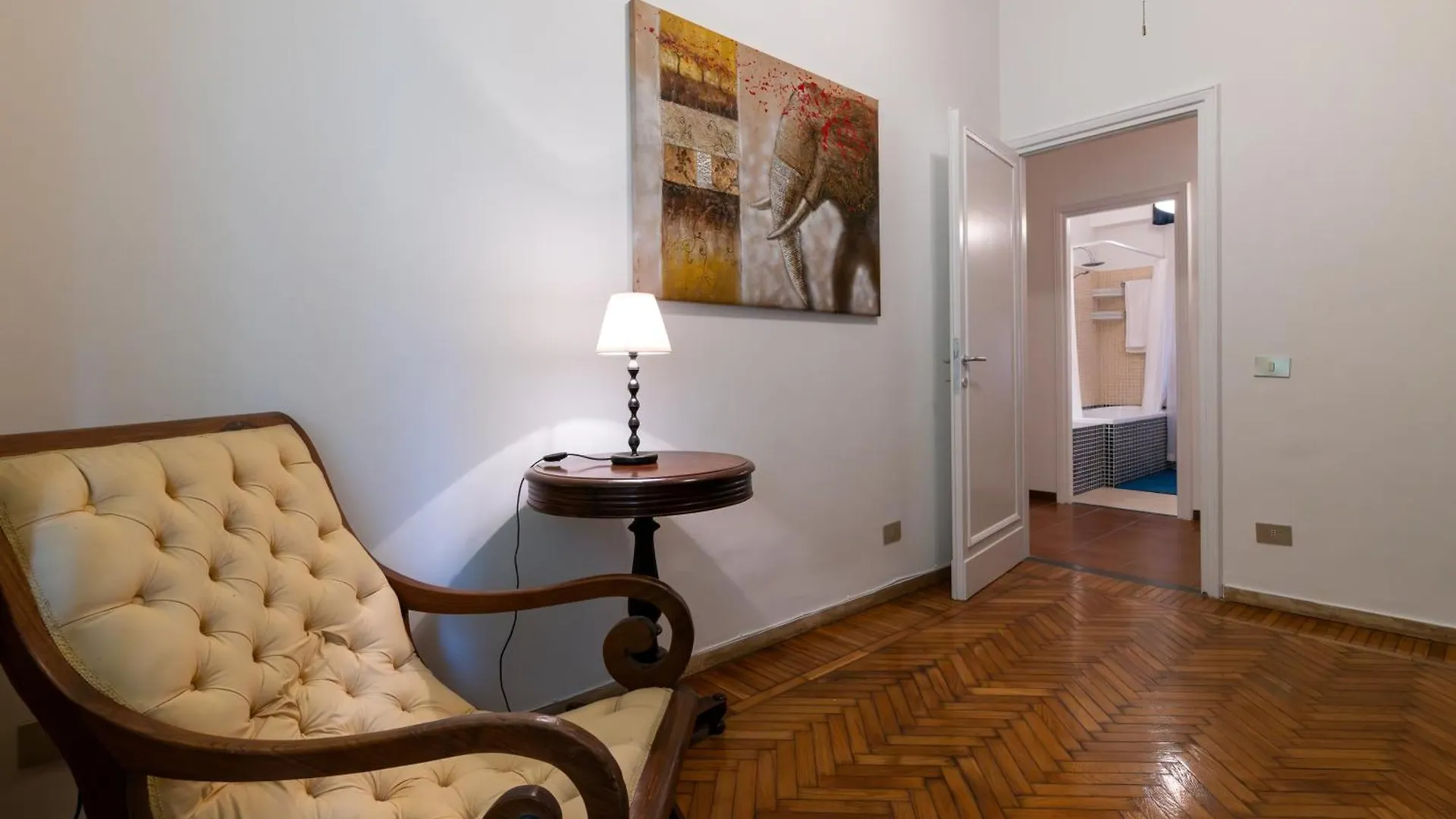 Rooma Domus Parioli - 1 Stop From City Center Italy